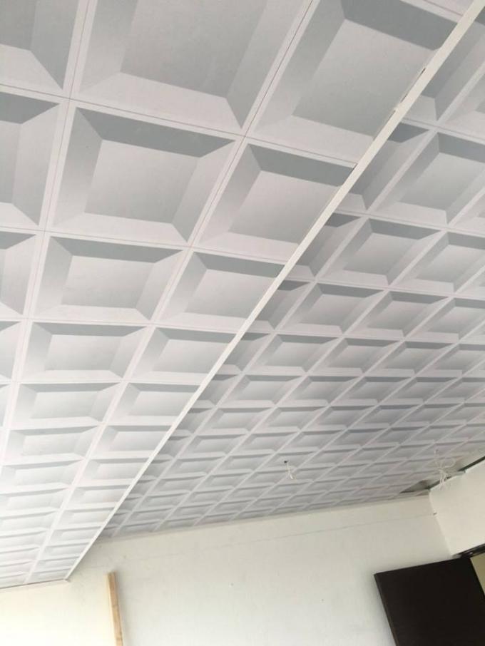 Os painéis de parede decorativos úmidos da prova 3d, o Pvc home da decoração almofadam a limpeza fácil