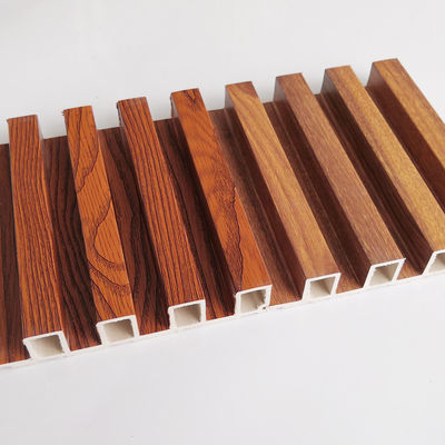 OEM Corpo de madeira de grãos ocos de mármore Wpc madeira Slat painel de parede revestimento interior