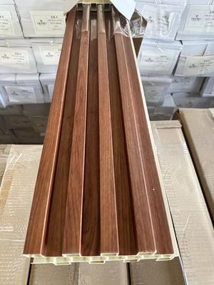 Painéis de parede canelados WPC ocos de 23MM de espessura para exterior