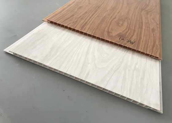 Painéis de madeira imprimindo lustrosos altos do PVC para a decoração do revestimento da parede do teto da entrada do hotel