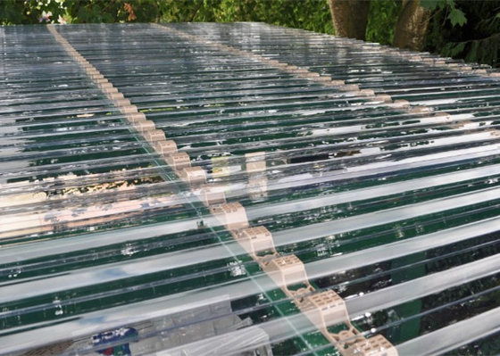 Folhas onduladas transparentes do policarbonato para a coberta de telhado espessura de 0,8 - de 1mm